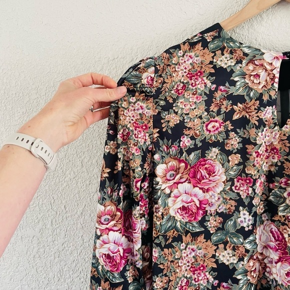 Vintage 80s Floral Drop Waist Dress with pleated Skirt - Picture 10 of 10